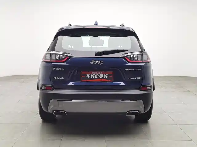 Jeep Cherokee 2019 2.0T 4WD Exclusive Edition China VI — фото 4