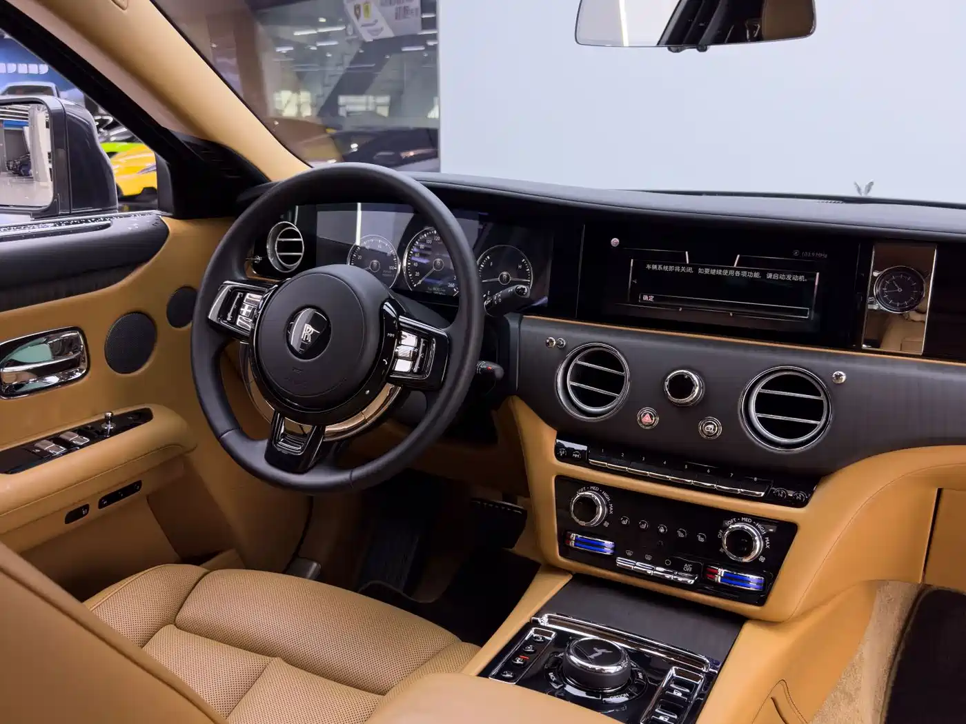 Фото 17 - Rolls-Royce Ghost