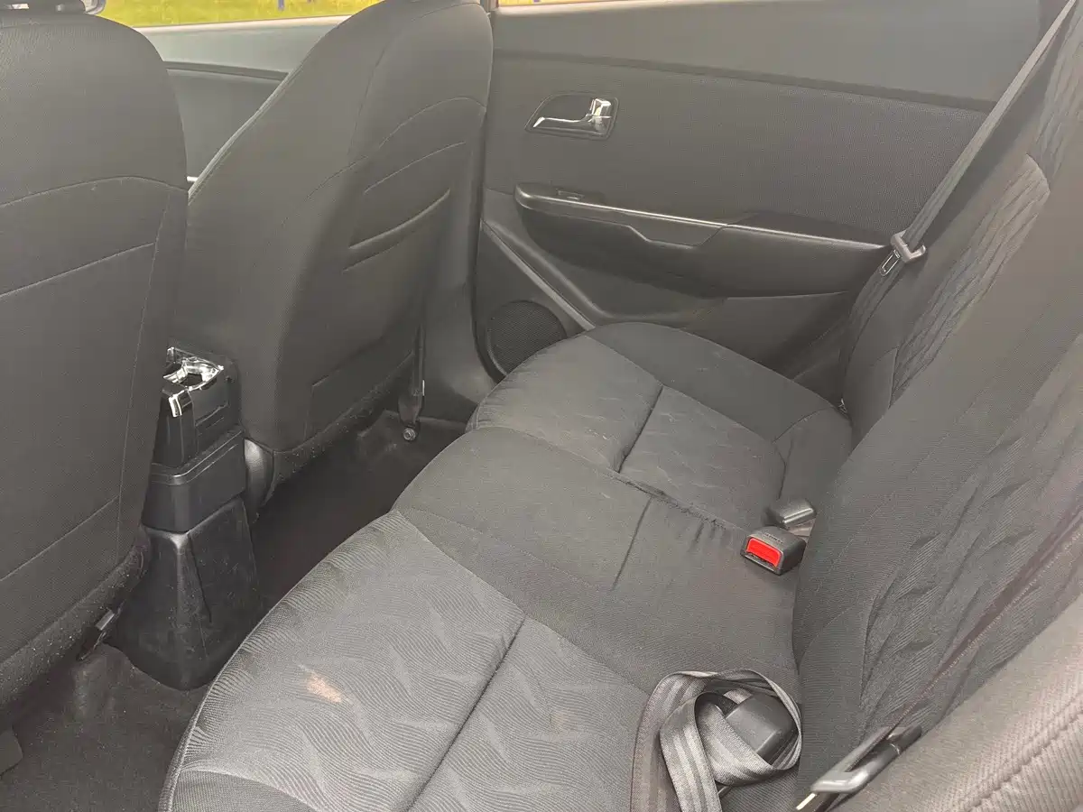 Kia K2 2013 2012 Sedan 1.4L AT GLS Commemorative Edition