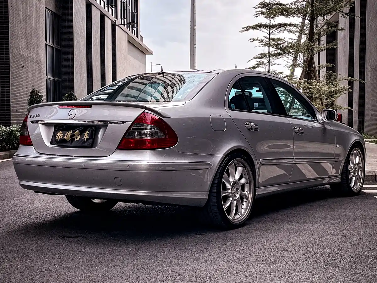 Mercedes-Benz E-Class (Import) 2006 E 500 Fashion фото 2