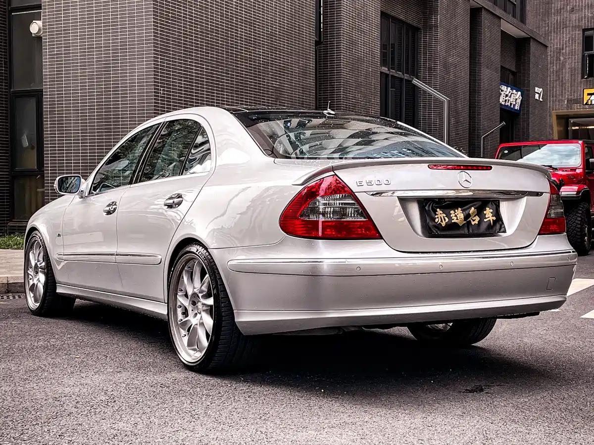 Mercedes-Benz E-Class (Import) 2006 E 500 Fashion фото 4