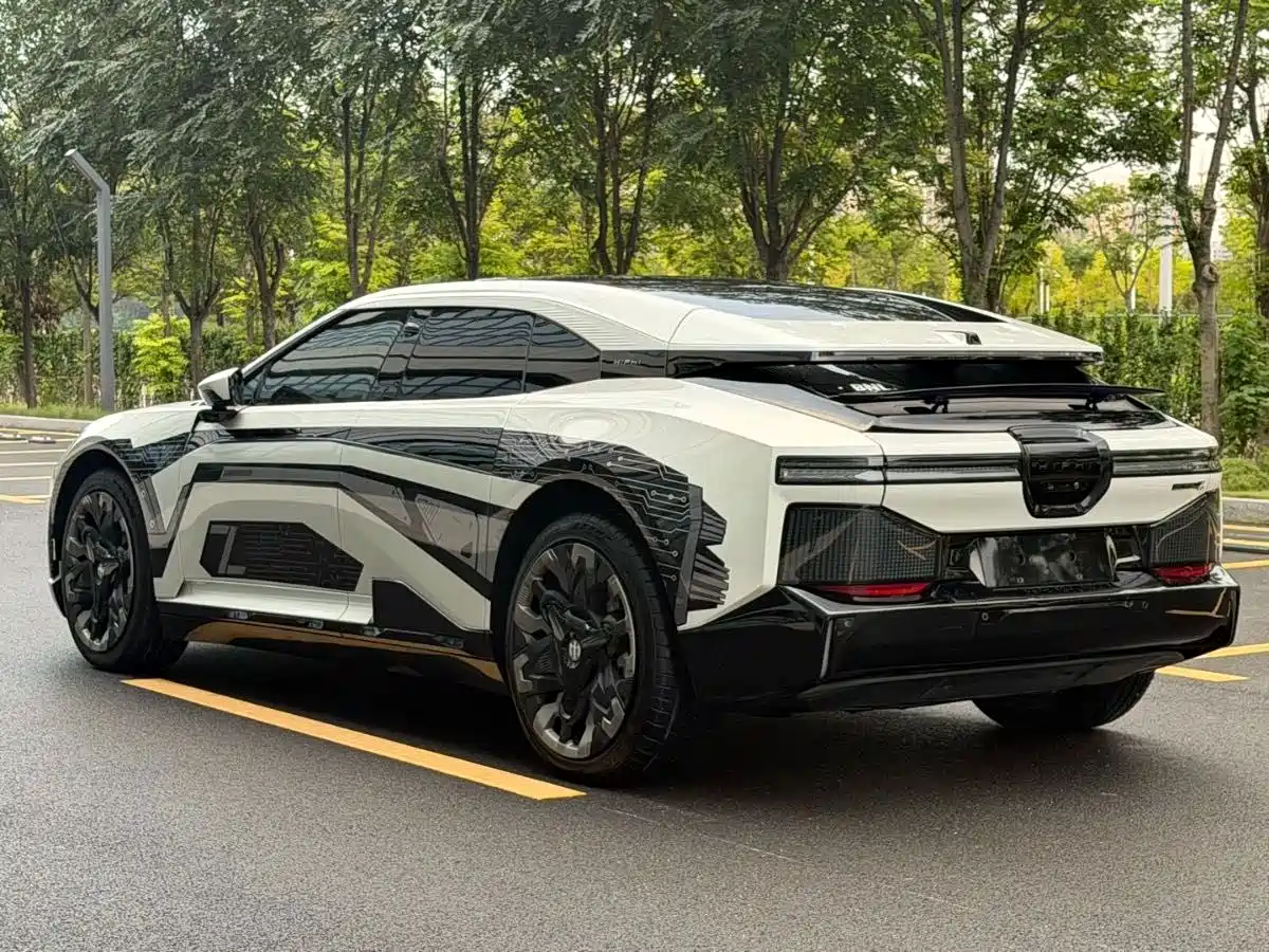 2023 HiPhi Z