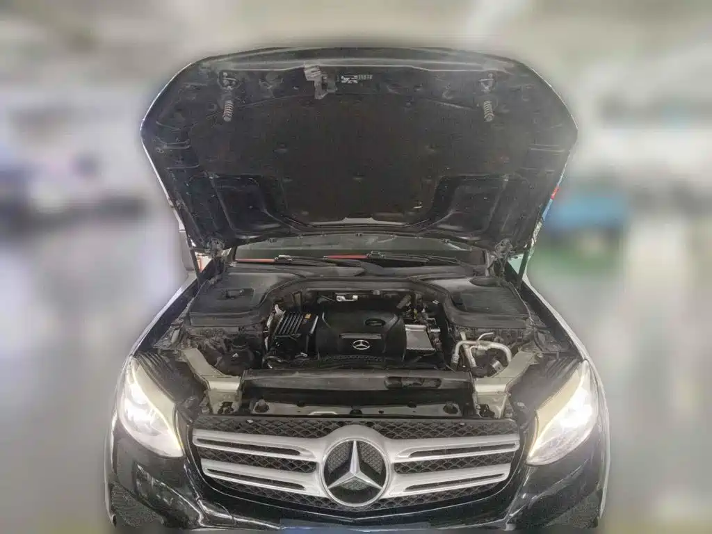 Фото 3 - Mercedes-Benz GLC
