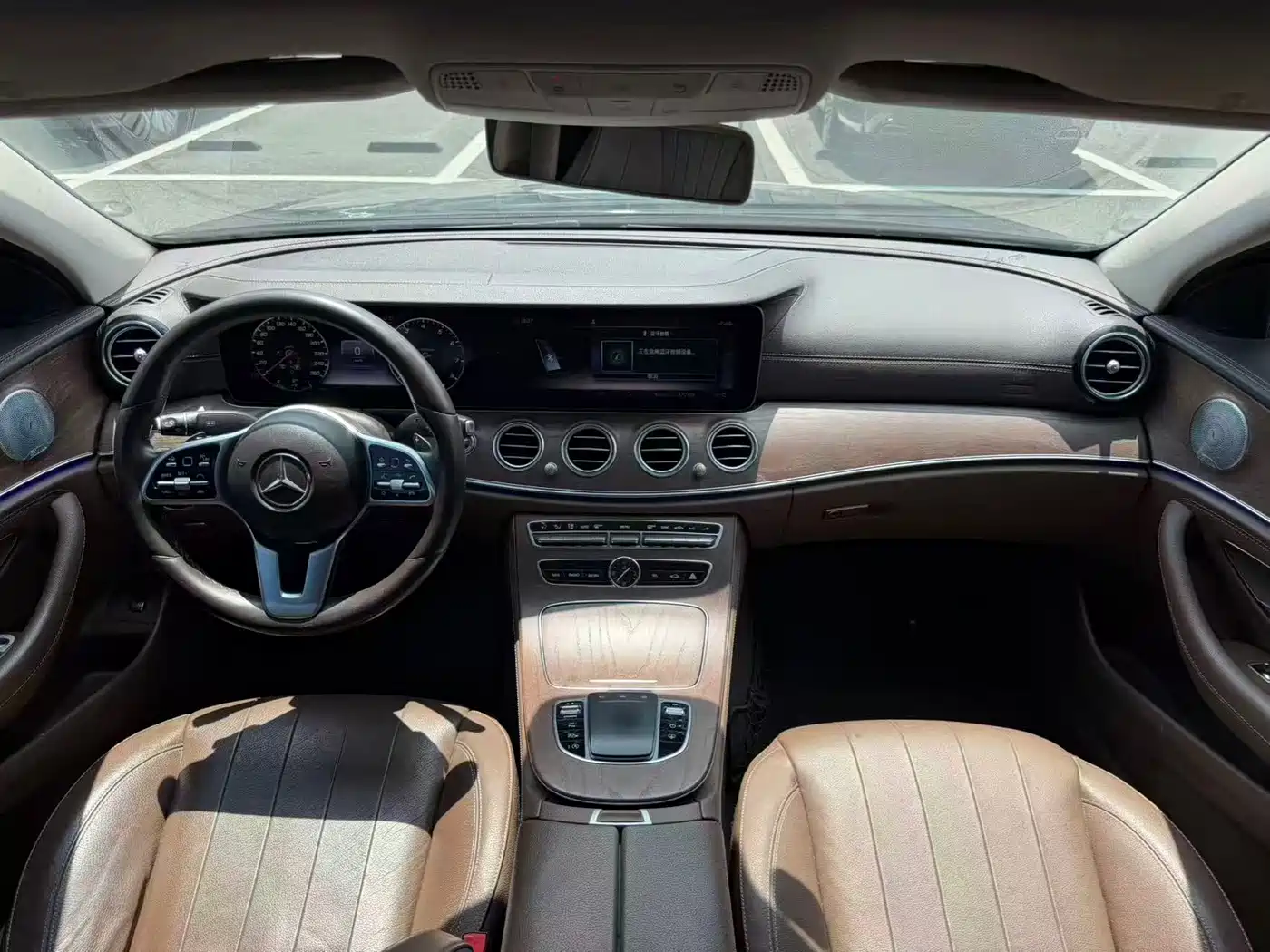 Photo 4 - Mercedes-Benz E-Class