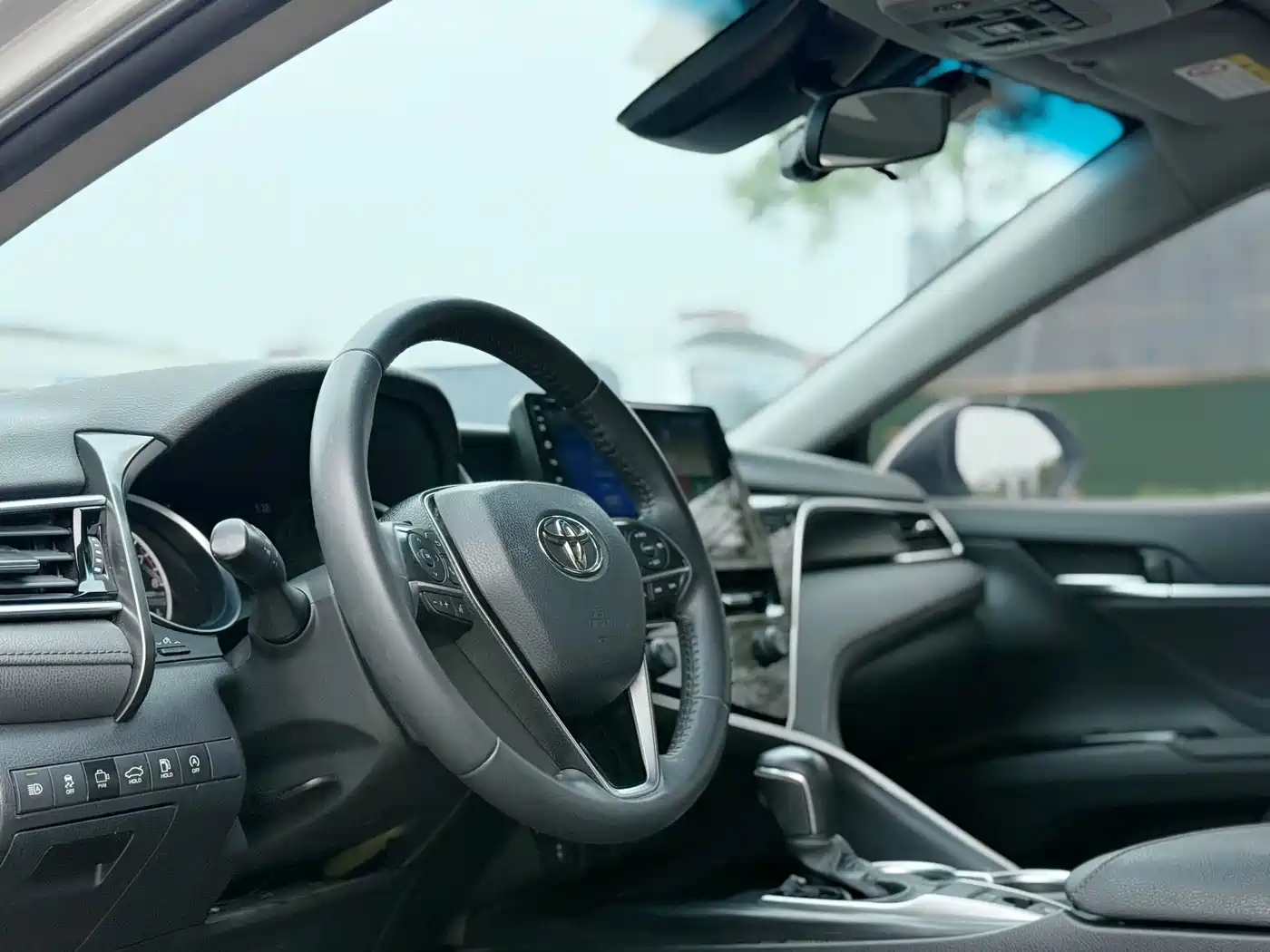 Toyota Camry 2021 2.0G Luxury Edition фото 9