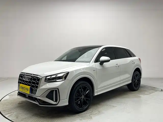 audi q2l