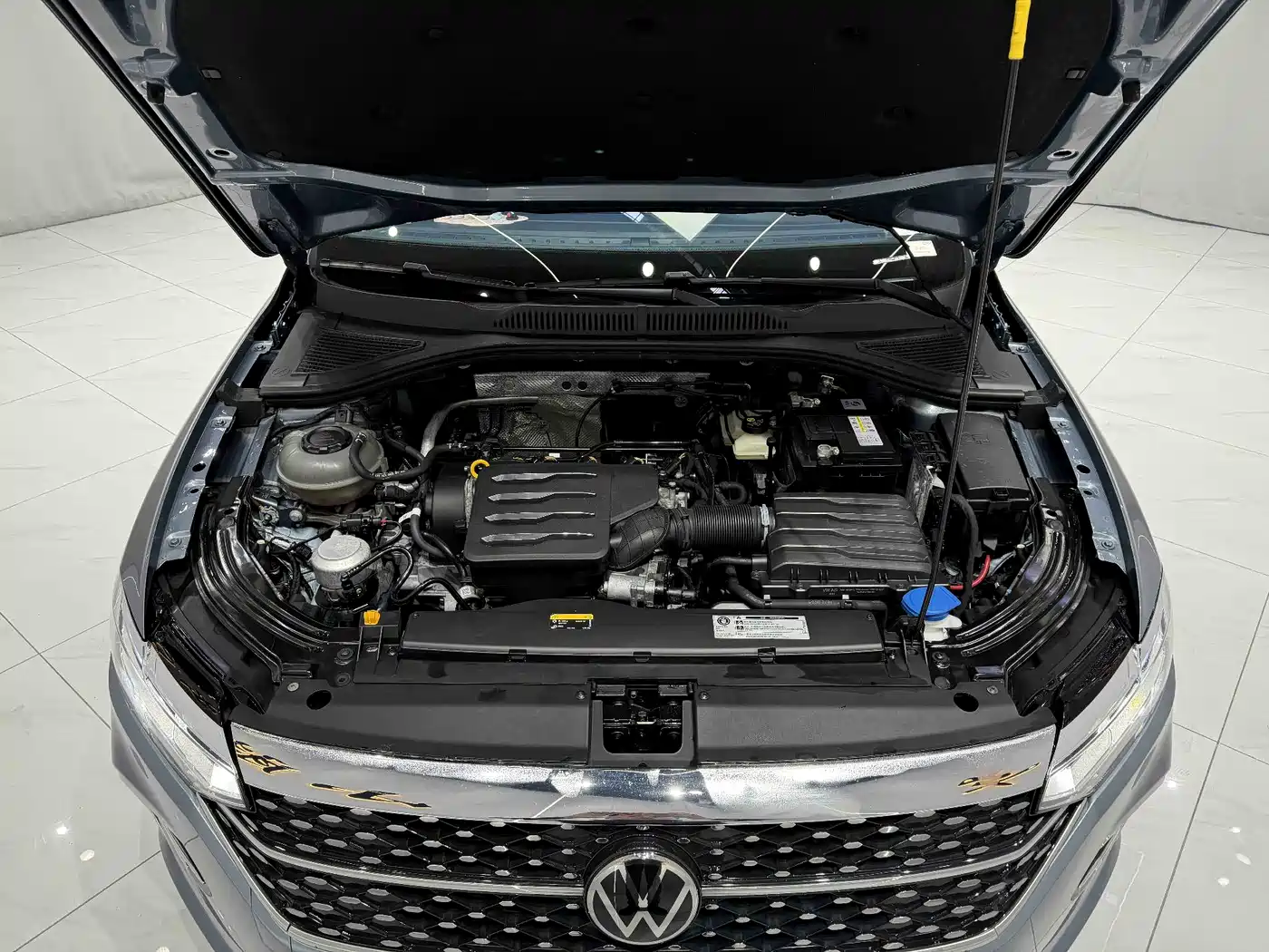 Volkswagen Lavida 2023 1.5L Automatic Starlight 5 Million Edition фото 21