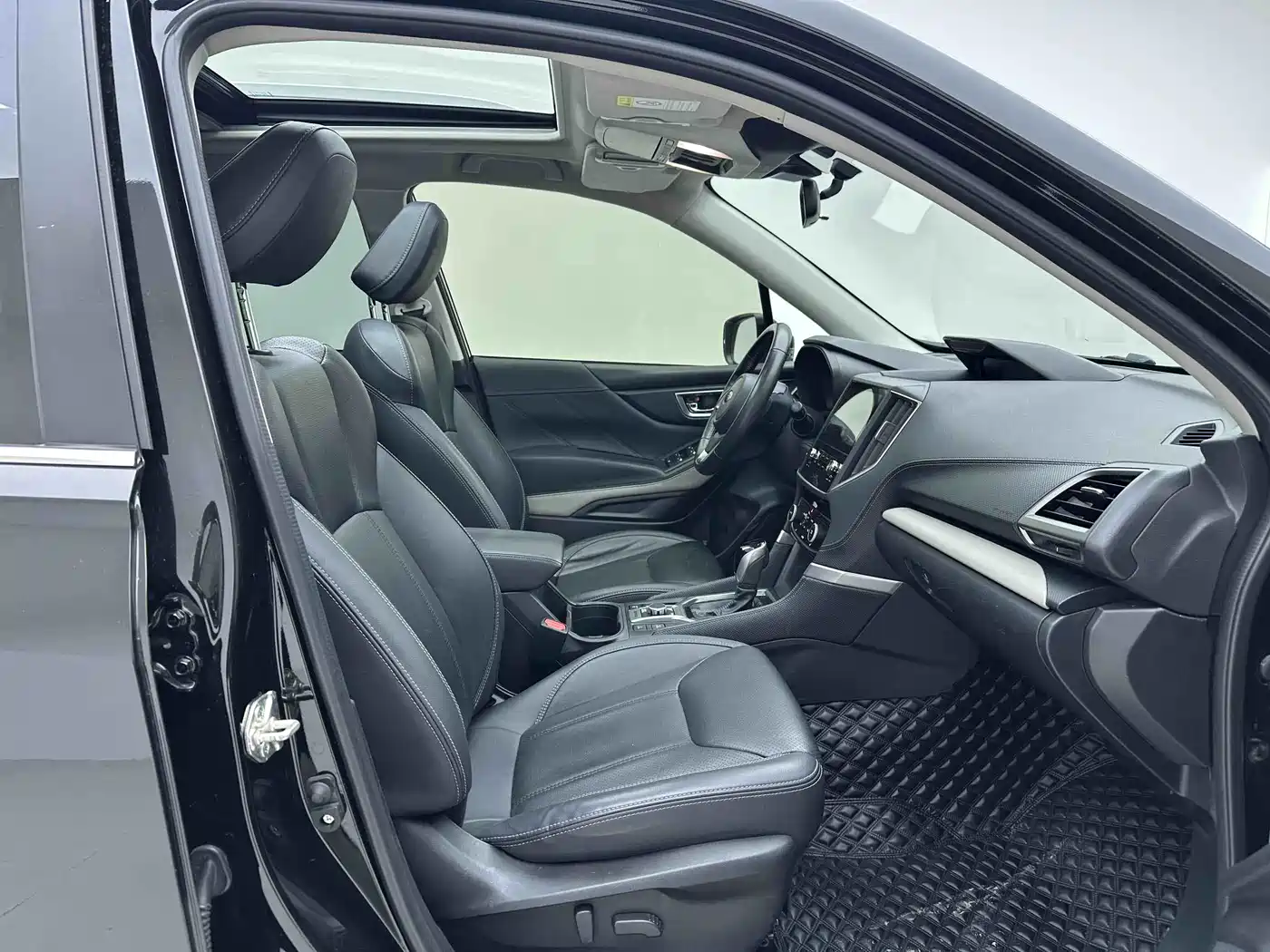 Subaru Forester 2022 2.0i AWD Flagship Edition with EyeSight фото 9