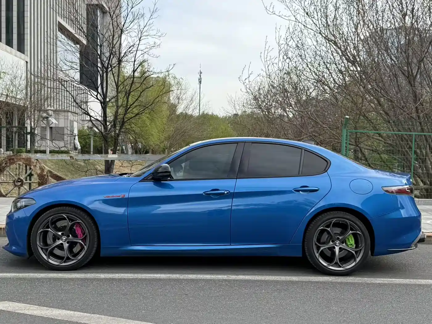 Alfa Romeo Giulia 2023 2.0T 280HP Track Edition фото 2