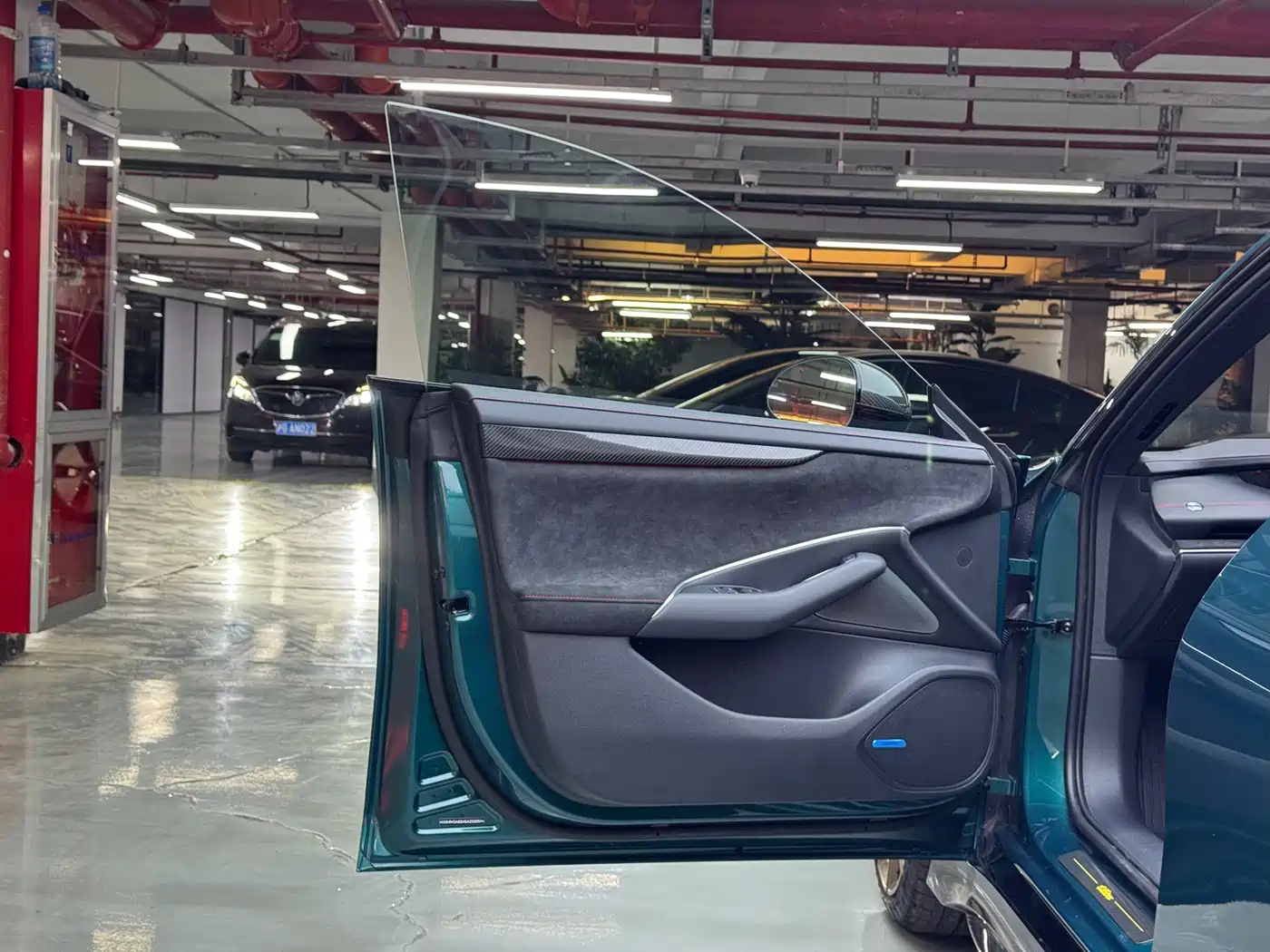 XIAOMI CAR XIAOMI SU7 ULTRA