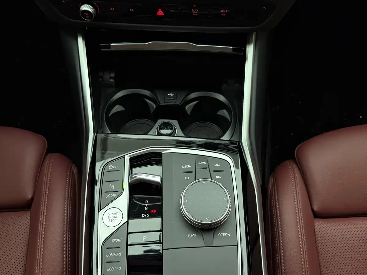 BMW 3 Series 2023 320Li M Sport Package фото 10