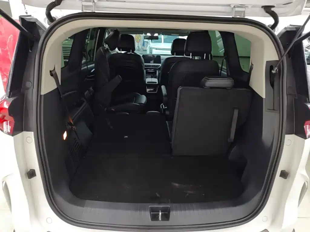 SAIC Maxus Maxus G50 2023 2023 PLUS 1.5T Automatic Escort Edition