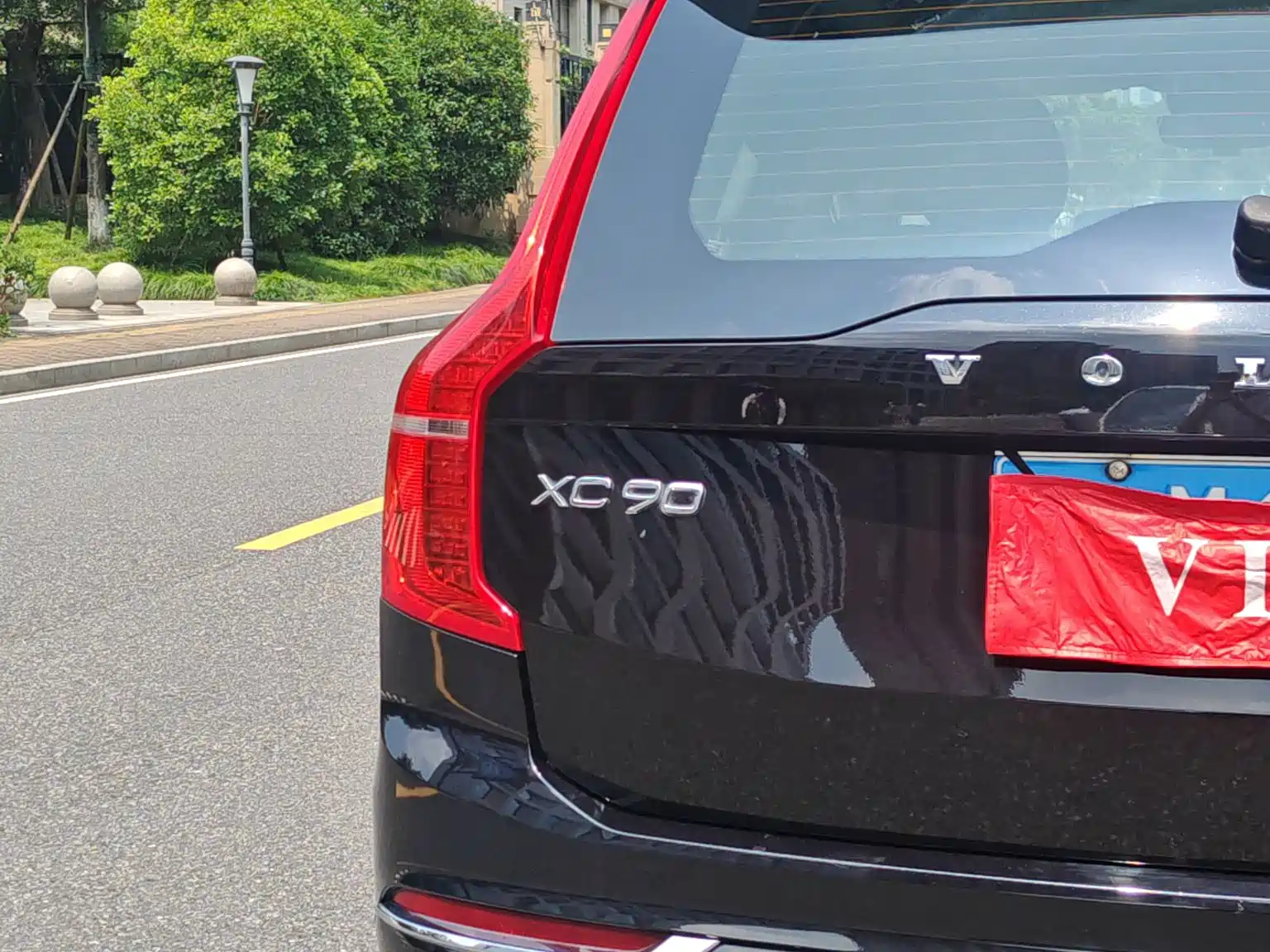 Фото 19 - Volvo XC90