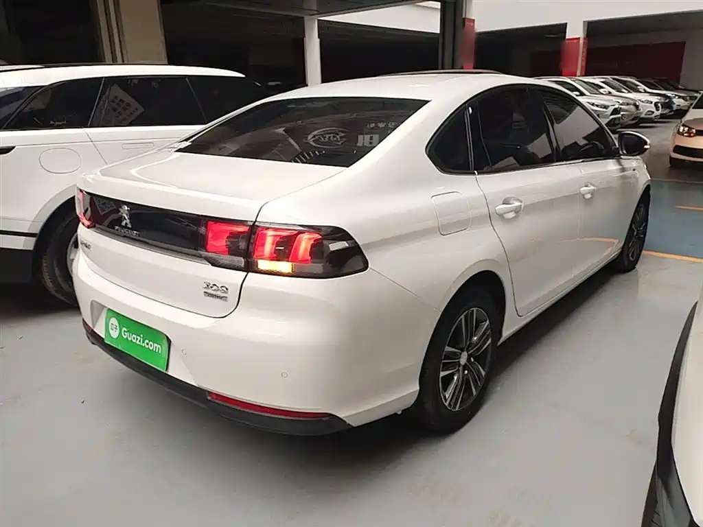 Peugeot 308 2019 230THP Automatic Luxury Edition China VI фото 7