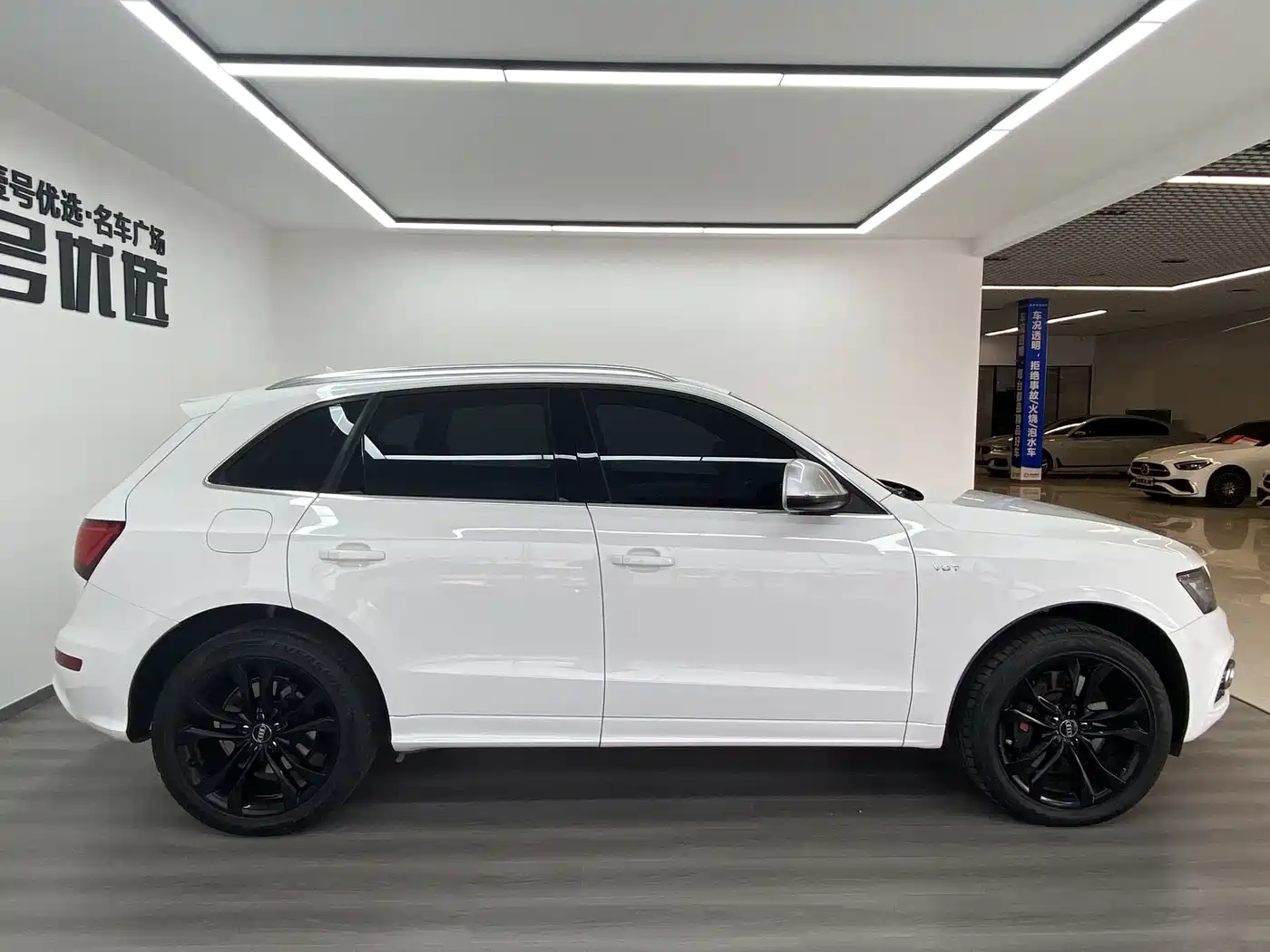 Audi SQ5 2014 SQ5 3.0 TFSI quattro фото 4