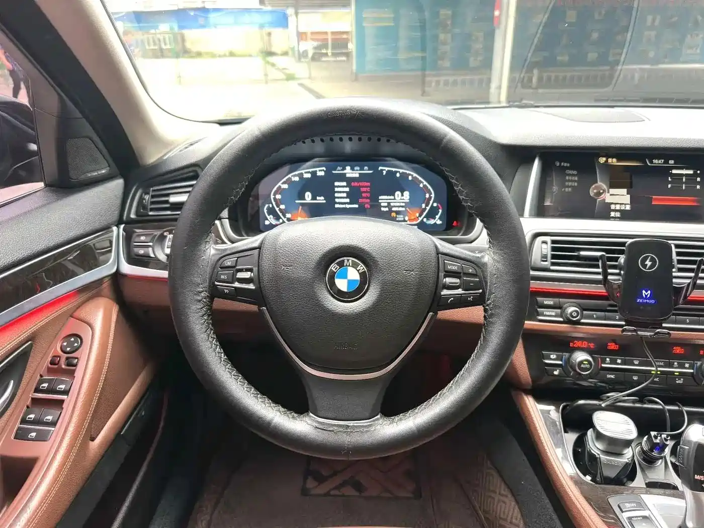 Фото 13 - BMW 5 Series