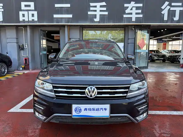  Volkswagen Tiguan L 2018 Facelift 330TSI Automatic 2WD Luxury Edition