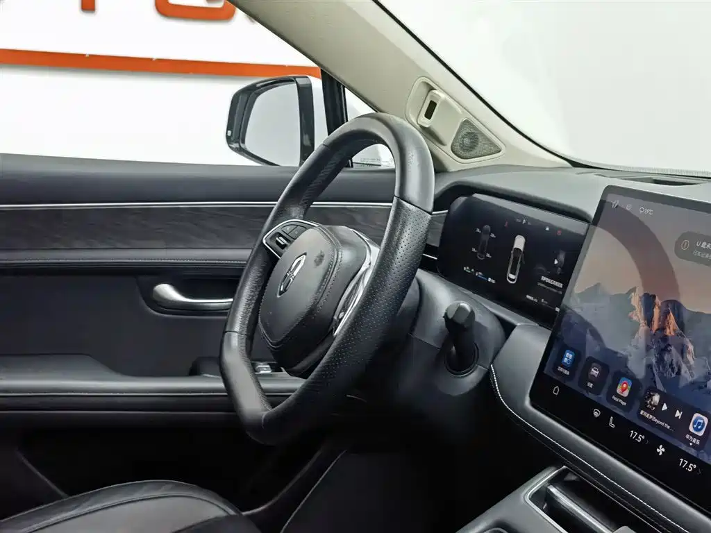 AITO Wenjie AITO M5 2022 Extended Range AWD Flagship фото 22