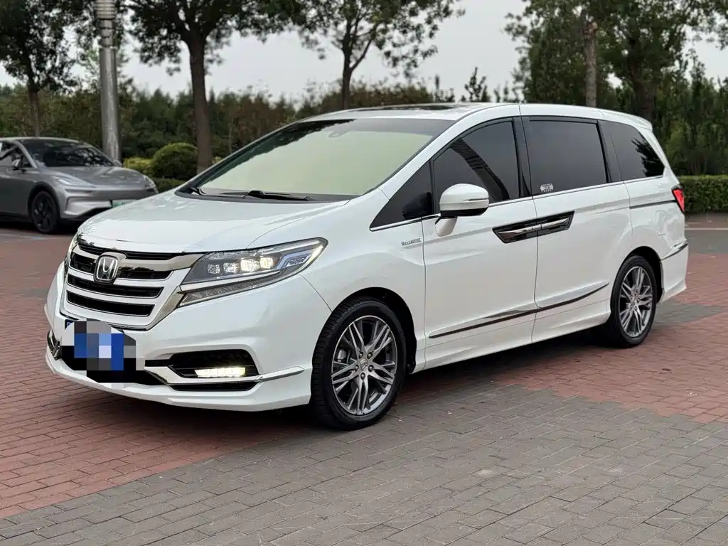 Honda Elysion 2019 2.0L Hybrid Luxury Edition