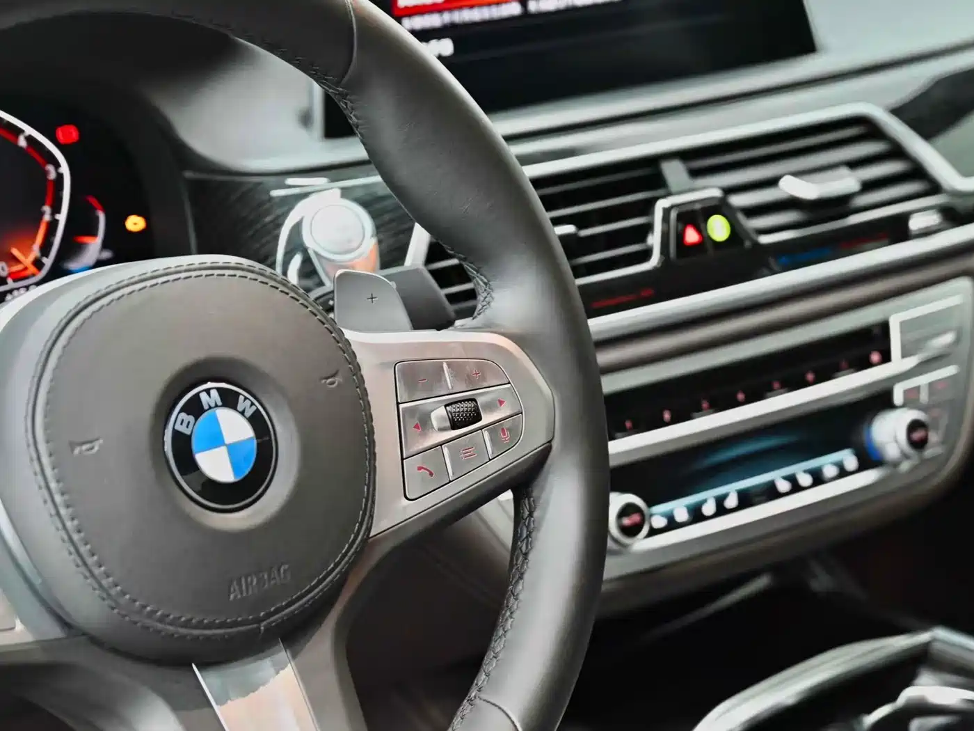 BMW 7 Series 2019 740Li Leading M Sport Package фото 20