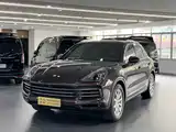Photo 1 - Porsche Cayenne New Energy