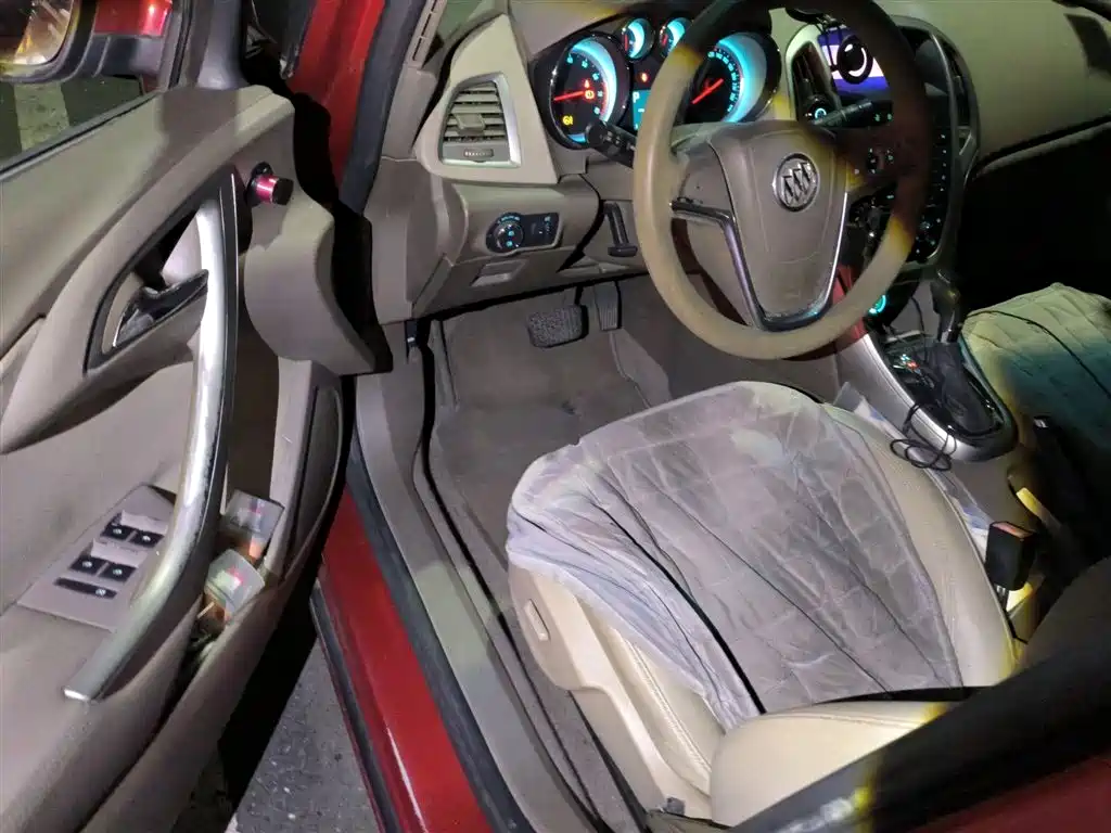 Buick Excelle 2013 GT 1.6L Automatic Fashion Edition фото 14