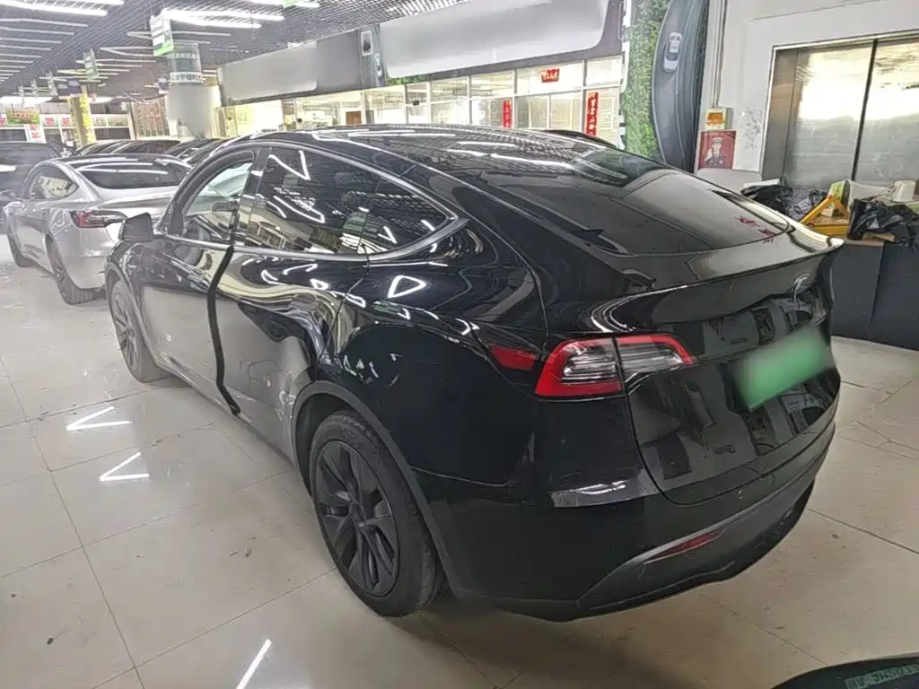 Фото 5 - Tesla Model Y