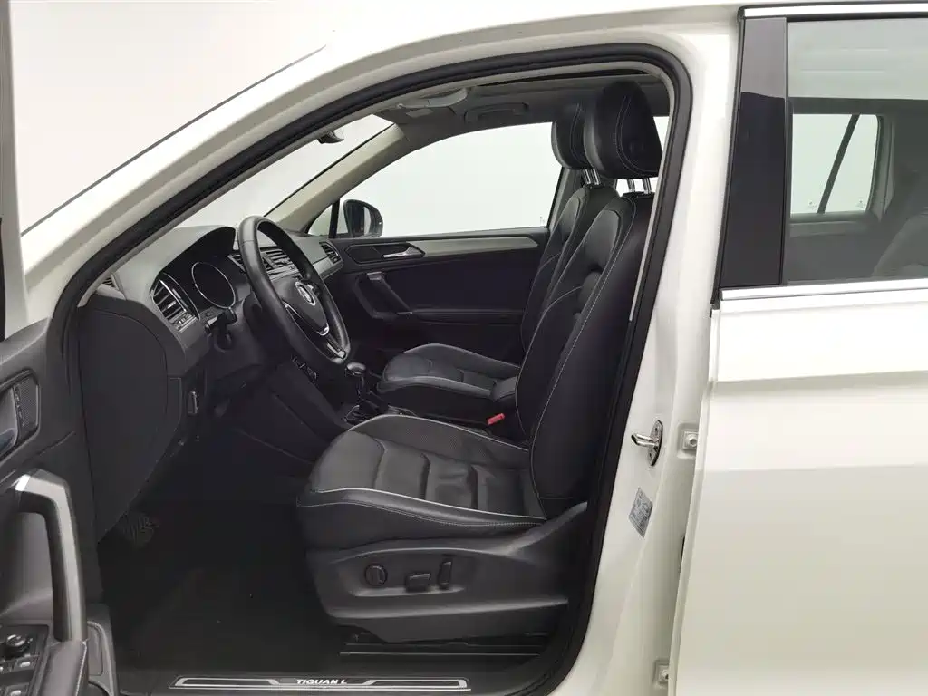 Volkswagen Tiguan L 2018 Facelift 330TSI Automatic 2WD Flagship Edition фото 10