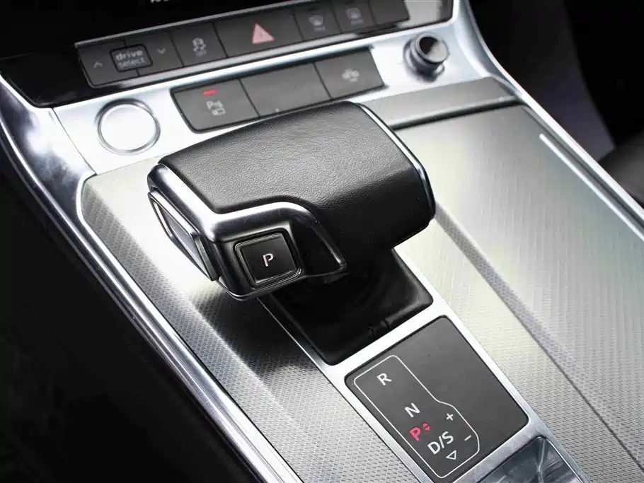 Audi A6L 2019 45 TFSI Premium Elegance фото 16
