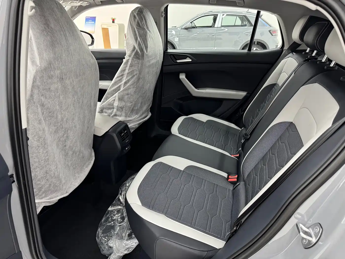 Volkswagen Tharu 2026 New Sharp 1.5L Aspiration Edition фото 10