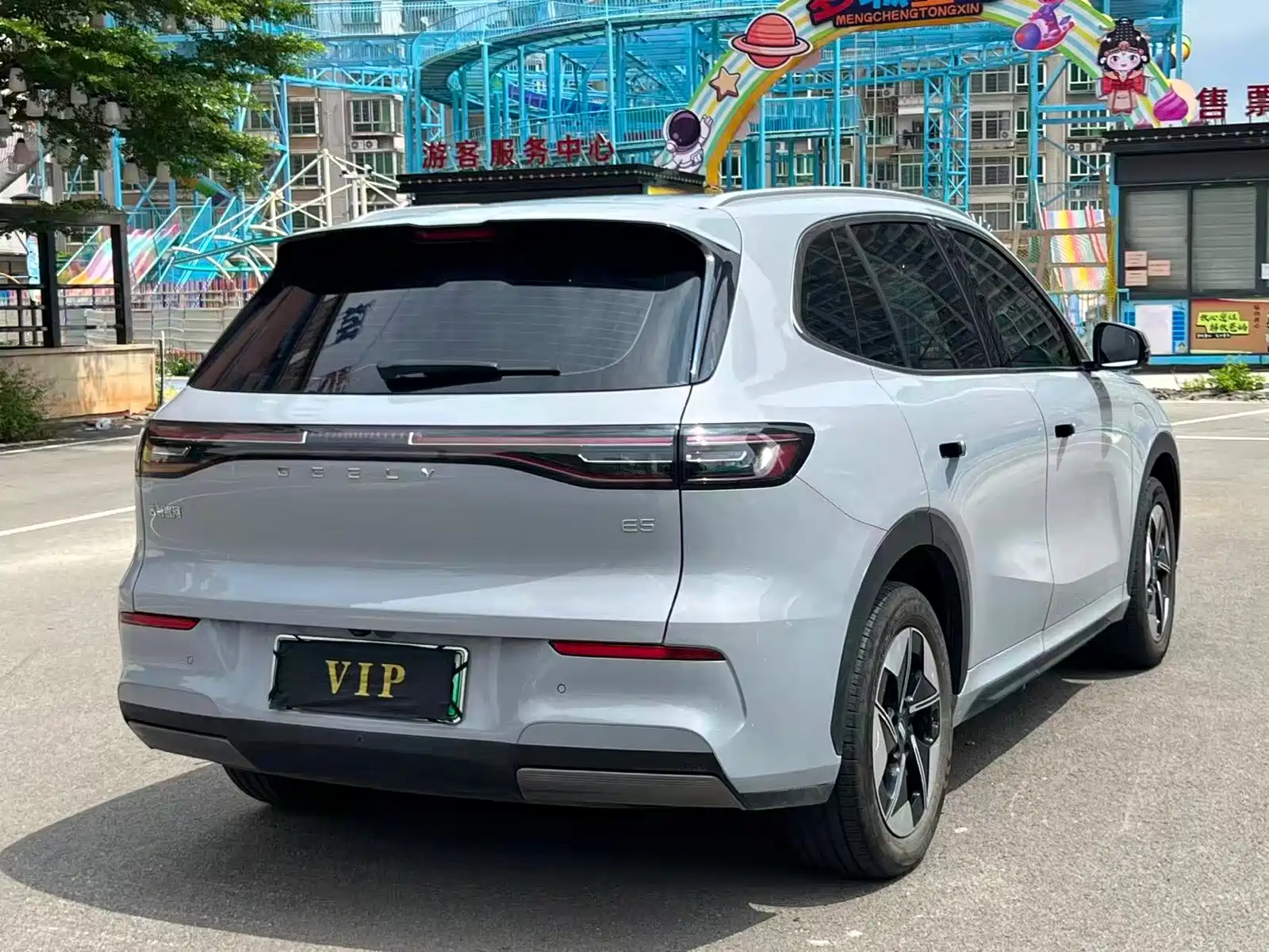 Фото 9 - Geely Galaxy Galaxy E5