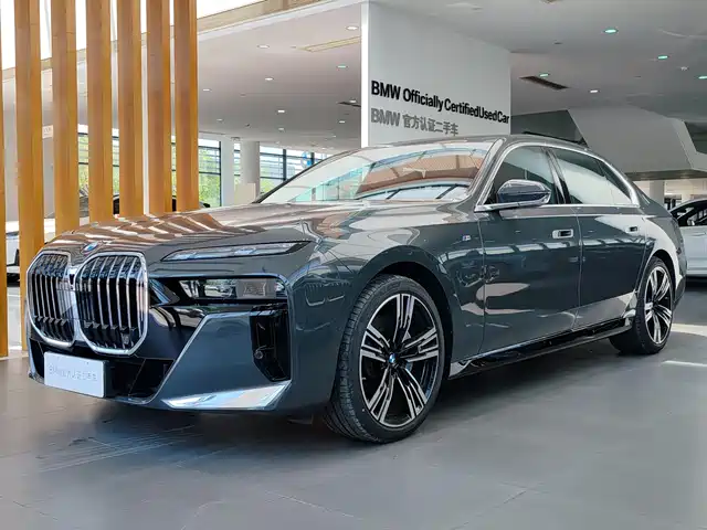 BMW 7-SERIES 2024