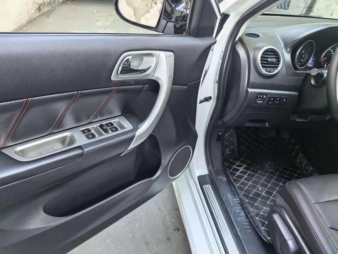 Haval H6 2016 Upgrade Edition 1.5T Automatic 2WD Elite Type фото 4