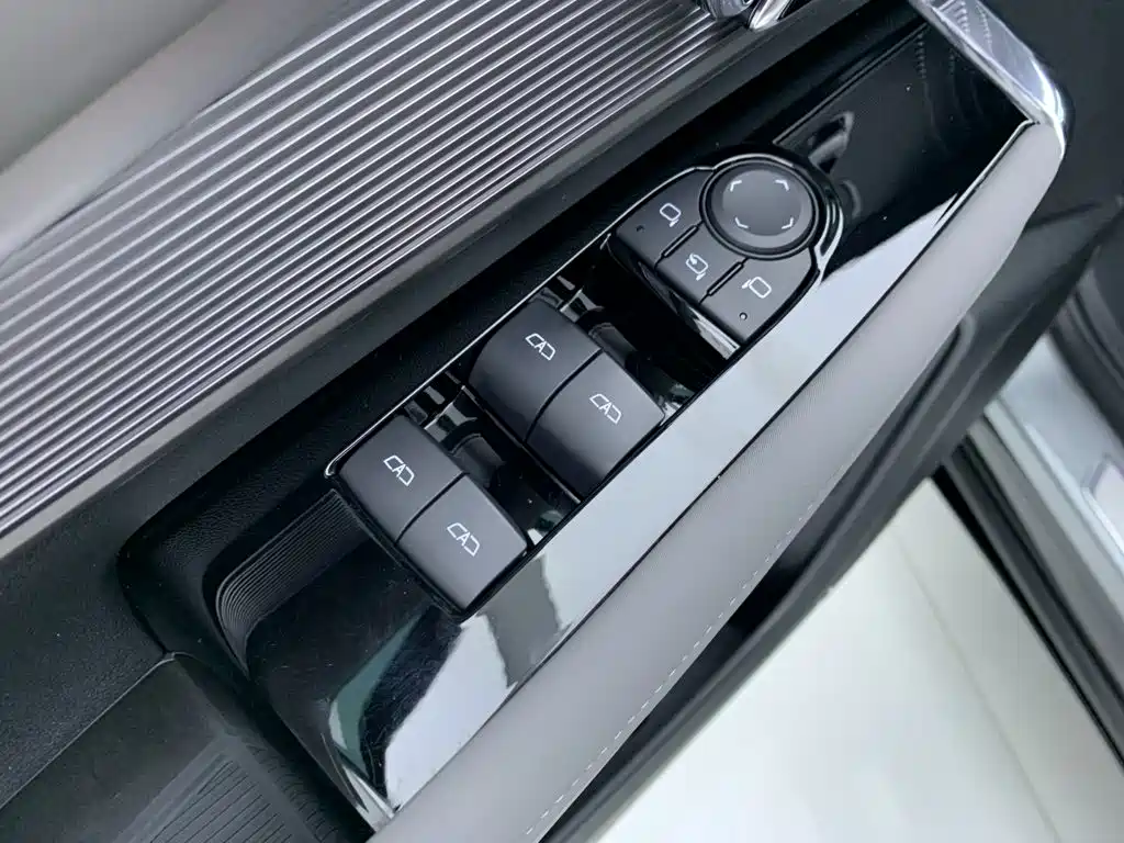 Buick E5 2024 2023 Premium Standard Range Edition