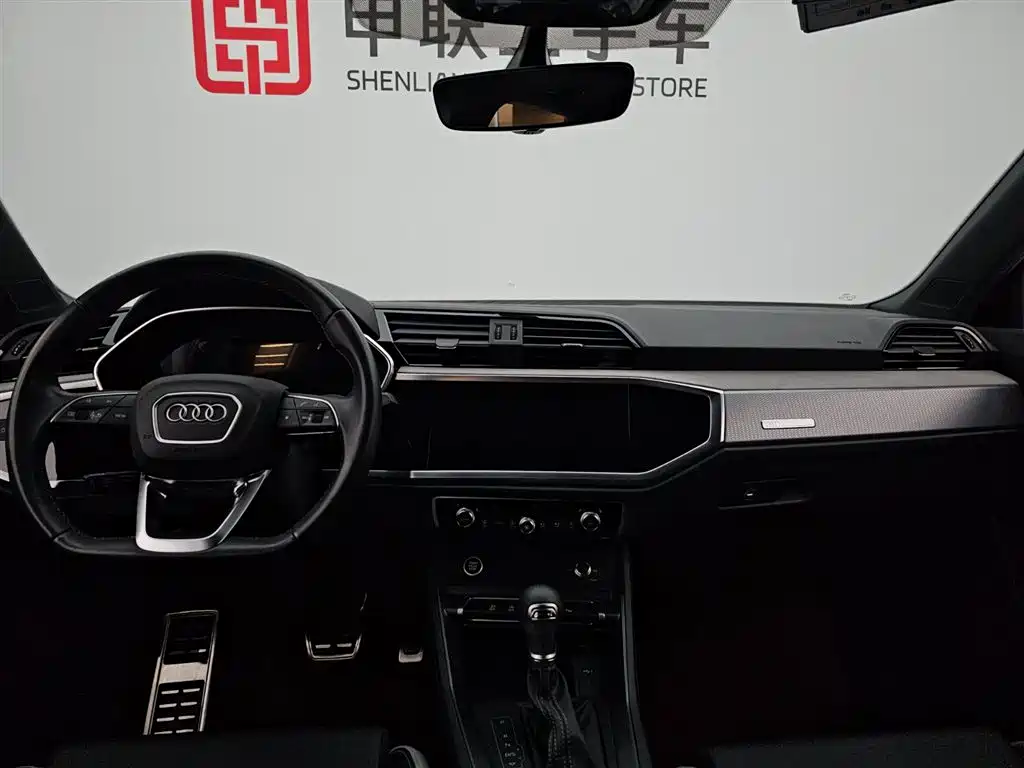 Audi Q3 2024 35 TFSI Fashion Sport фото 14