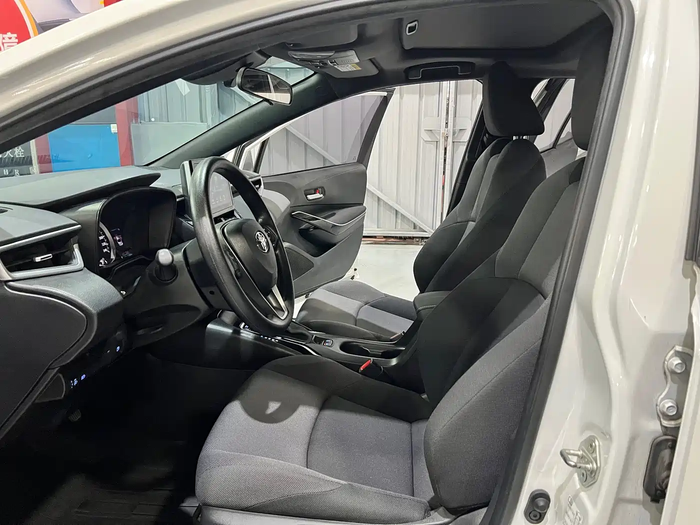 Toyota Levin 2019 Dual Engine 1.8H E-CVT Luxury Edition China V фото 4