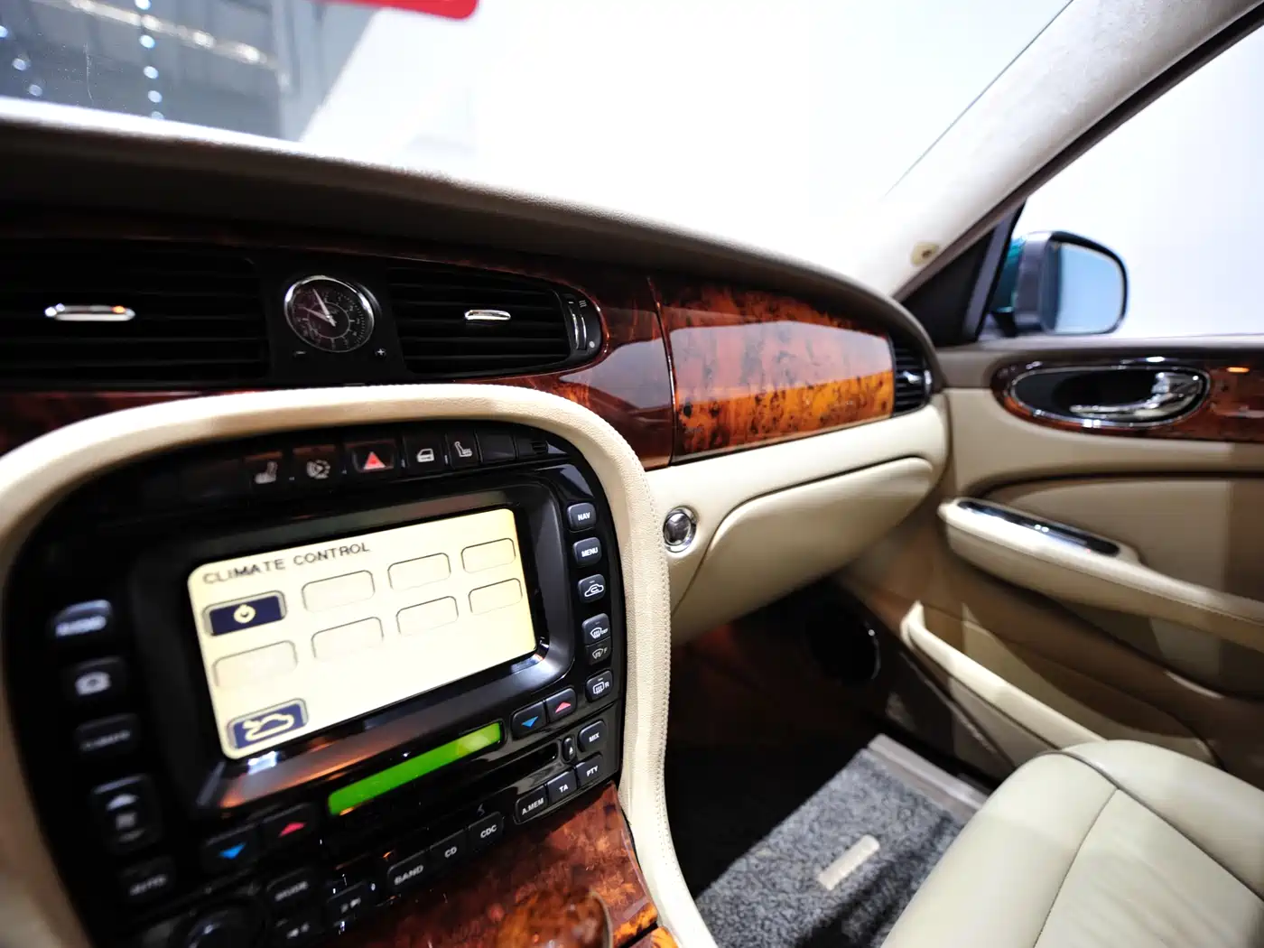 Jaguar XJ 2007 Model XJ6L 3.0 Royal Long Wheelbase фото 14