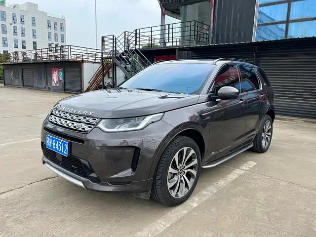 Land Rover Discovery Sport 2022 Model 249PS R-Dynamic S Performance Edition 5-Seater — фото 1