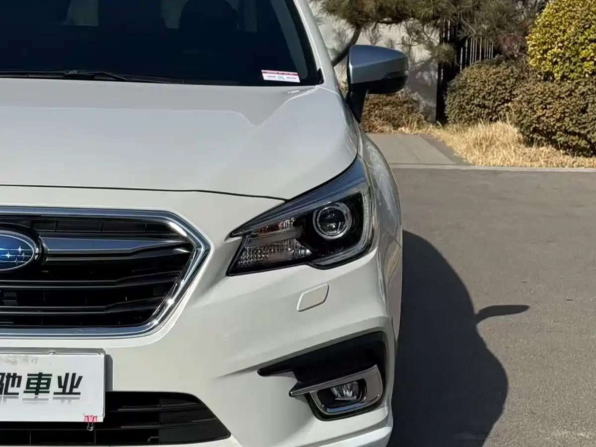 Subaru Legacy 2020 2.5i Glory Limited Edition EyeSight фото 3