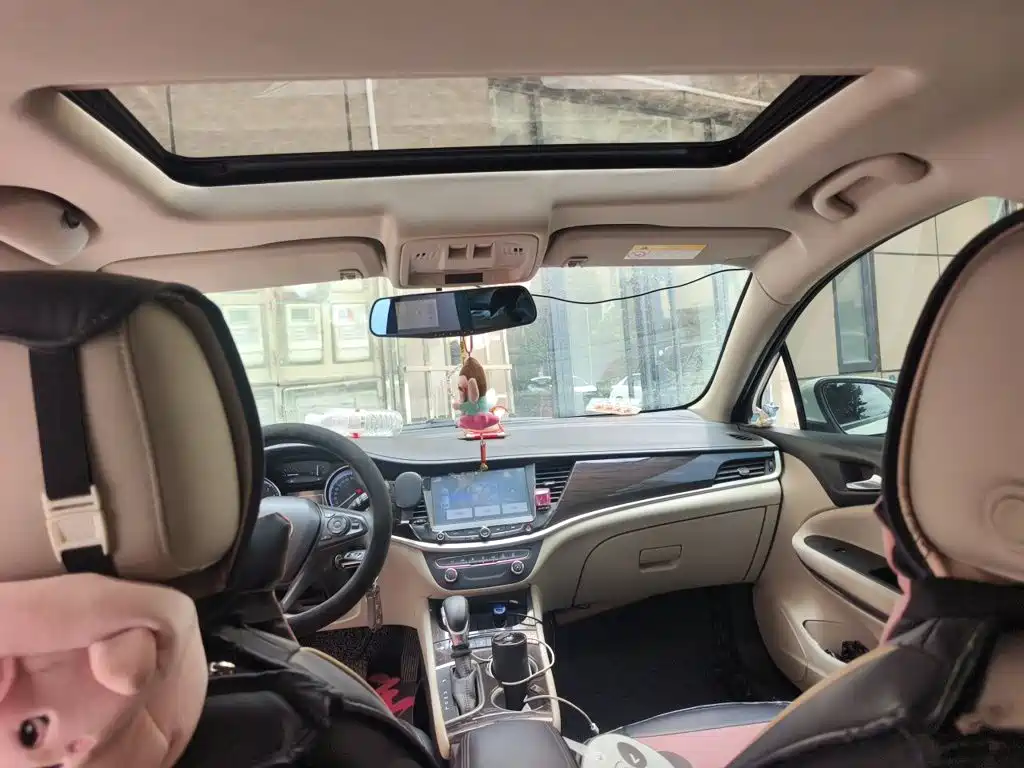 Photo 19 - Buick Verano