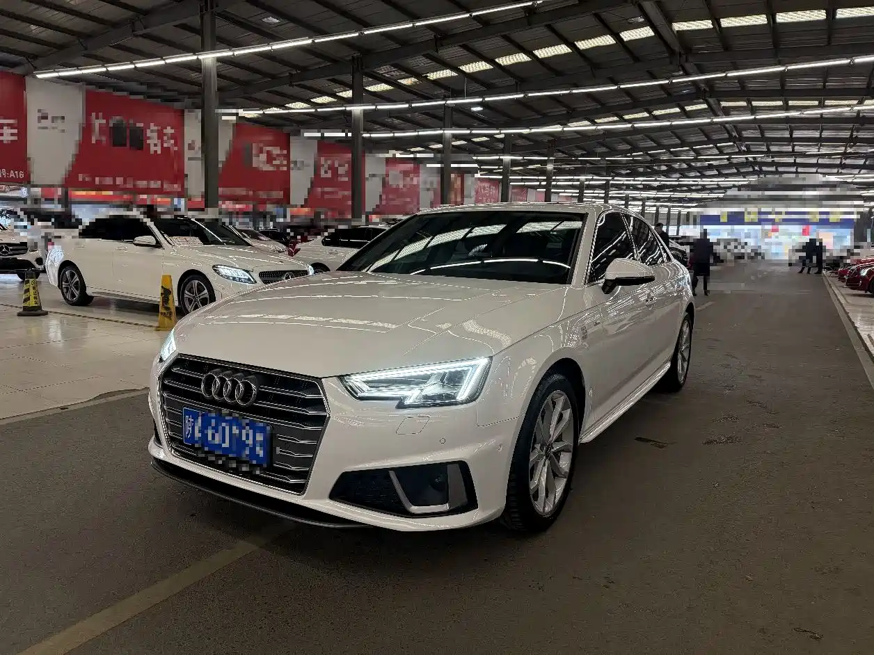 Audi A4L 2019 40 TFSI Fashion (China VI)
