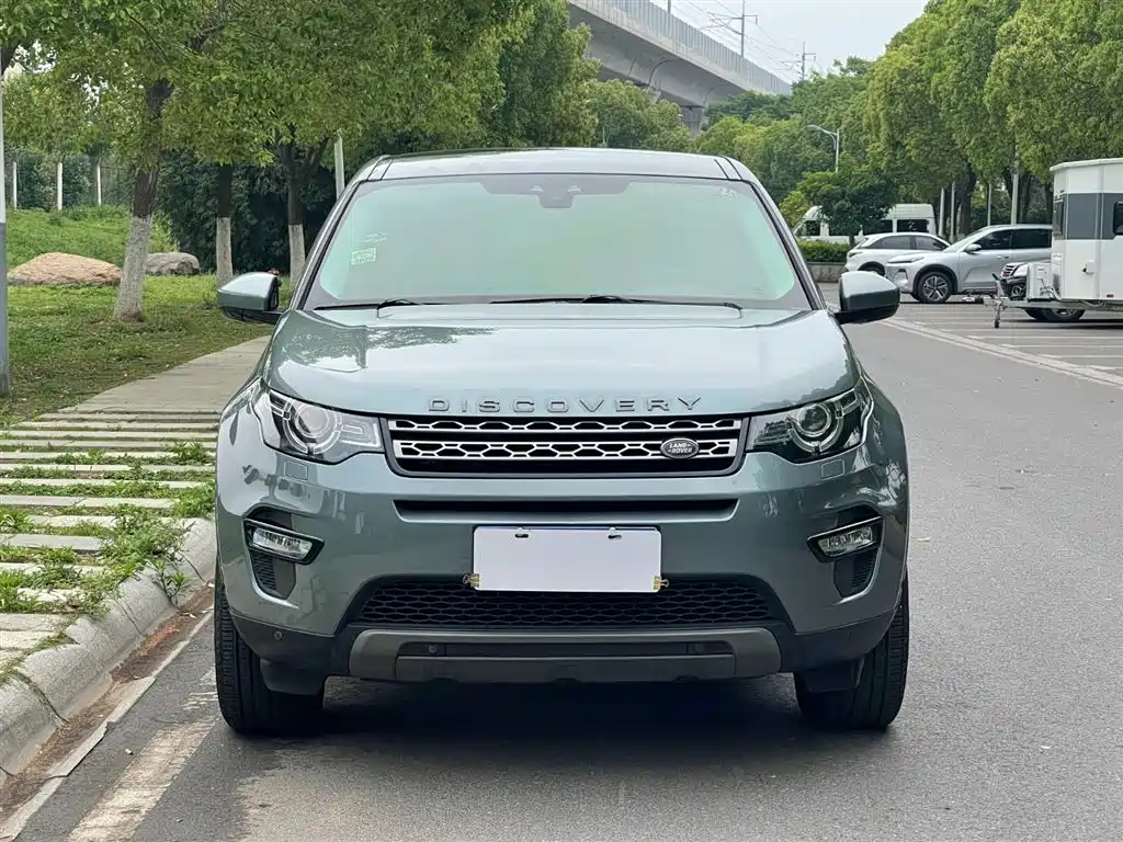 Land Rover Discovery Sport 2018 240PS SE Edition фото 5