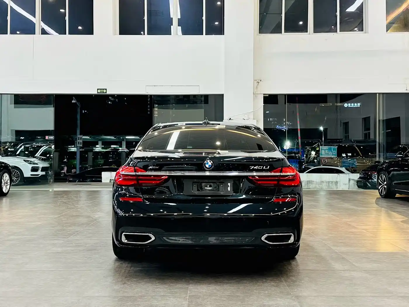 BMW 7 Series 2018 730Li Leading Type M Sport Package фото 4