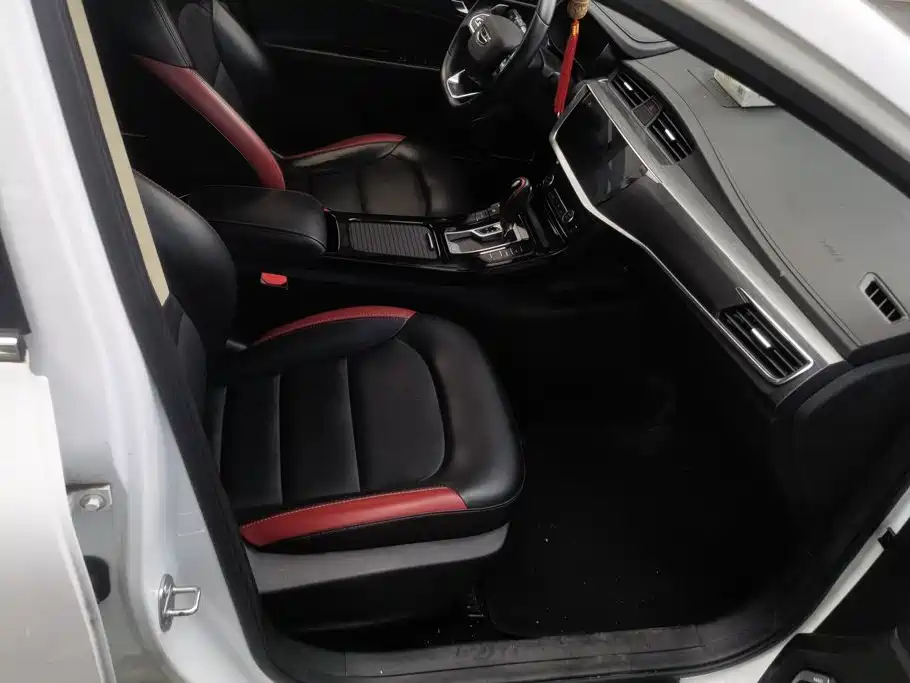 Geely Emgrand GS 2021 2020 1.4T CVT Elegance