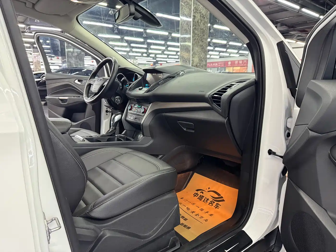 Ford Kuga 2020 2019 EcoBoost 180 2WD Platinum Wing Edition China VI