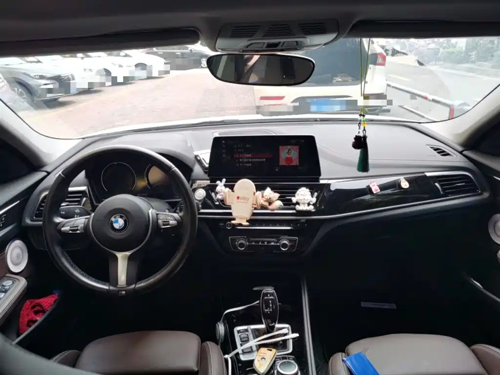 BMW 1 Series 2022 125i M Sport Shadow Edition фото 5