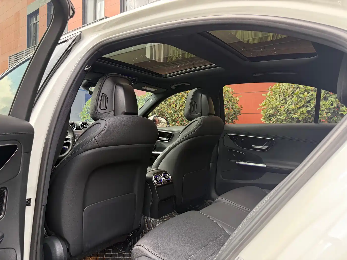 Mercedes-Benz C-Class 2025 C 260 L Sport Edition фото 11