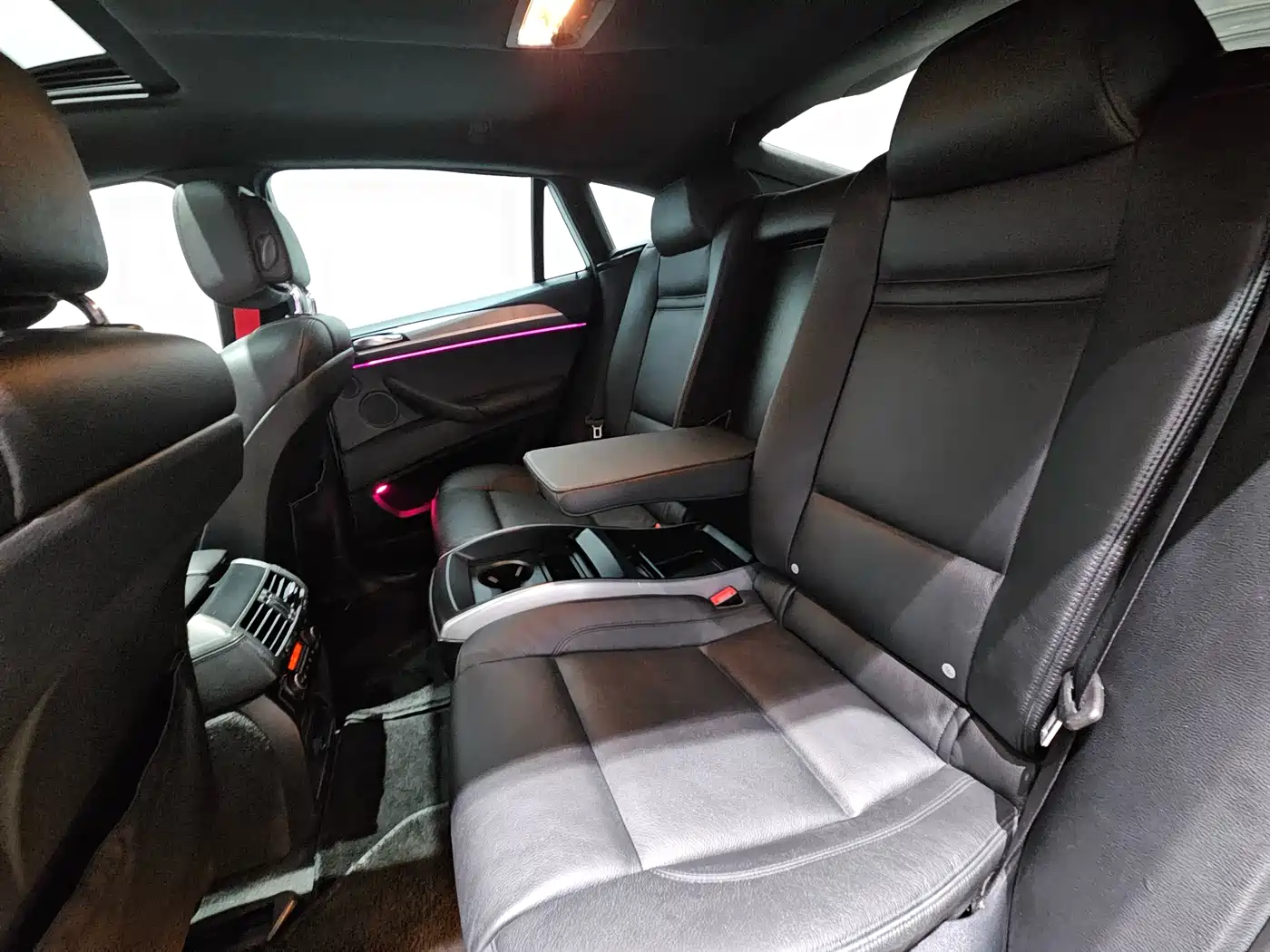 BMW X6 M 2010 X6 M фото 18