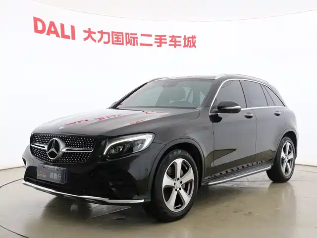 MERCEDES-BENZ GLC