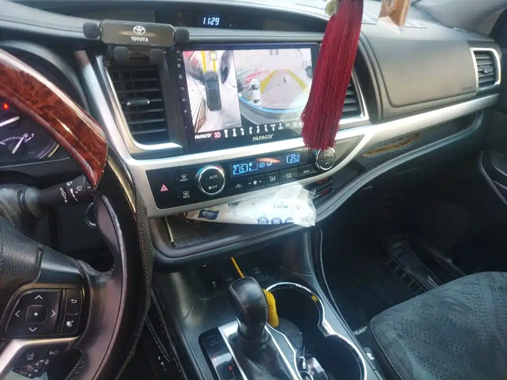 Toyota Highlander 2018 2.0T 4WD Luxury 7-seater (China V) фото 6
